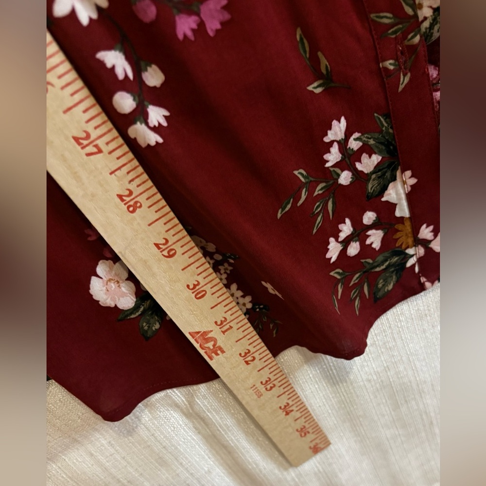 Torrid Emma Challis Floral Babydoll Blouse Size 2 Red Wine Button Front Top NWOT - Picture 12 of 14